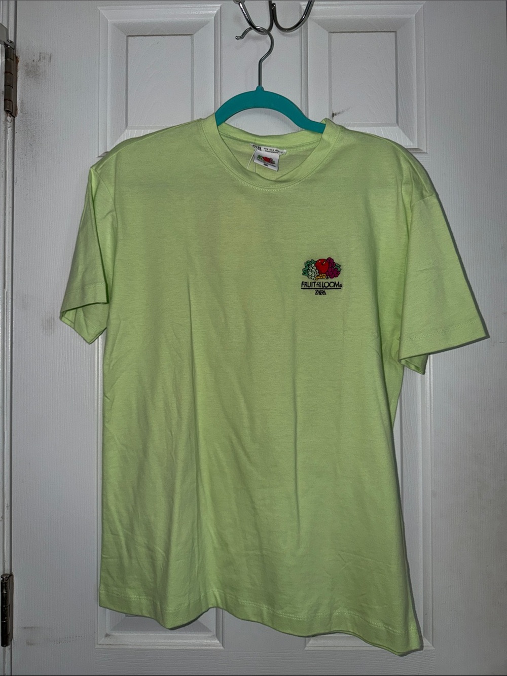 Fruit of the Loom Men’s Crewneck T-Shirt - Light Lime